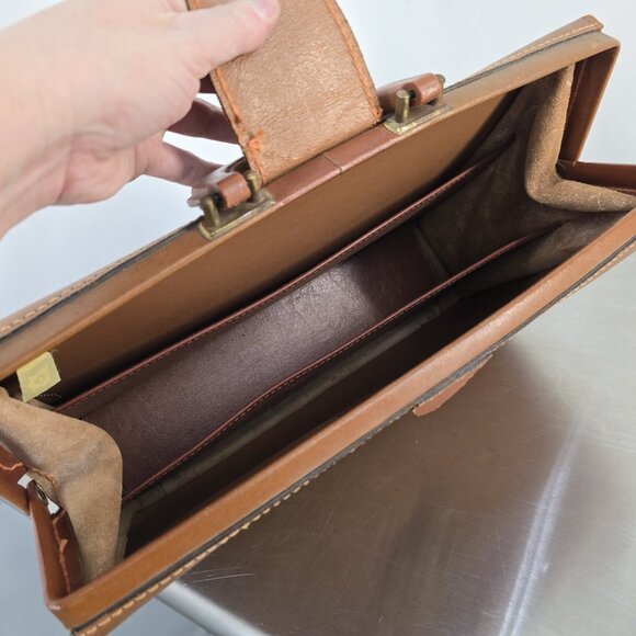 Vintage 1960s Cooper-Weeks Leather Lawyer / Teacher bag - Picture 5 of 11